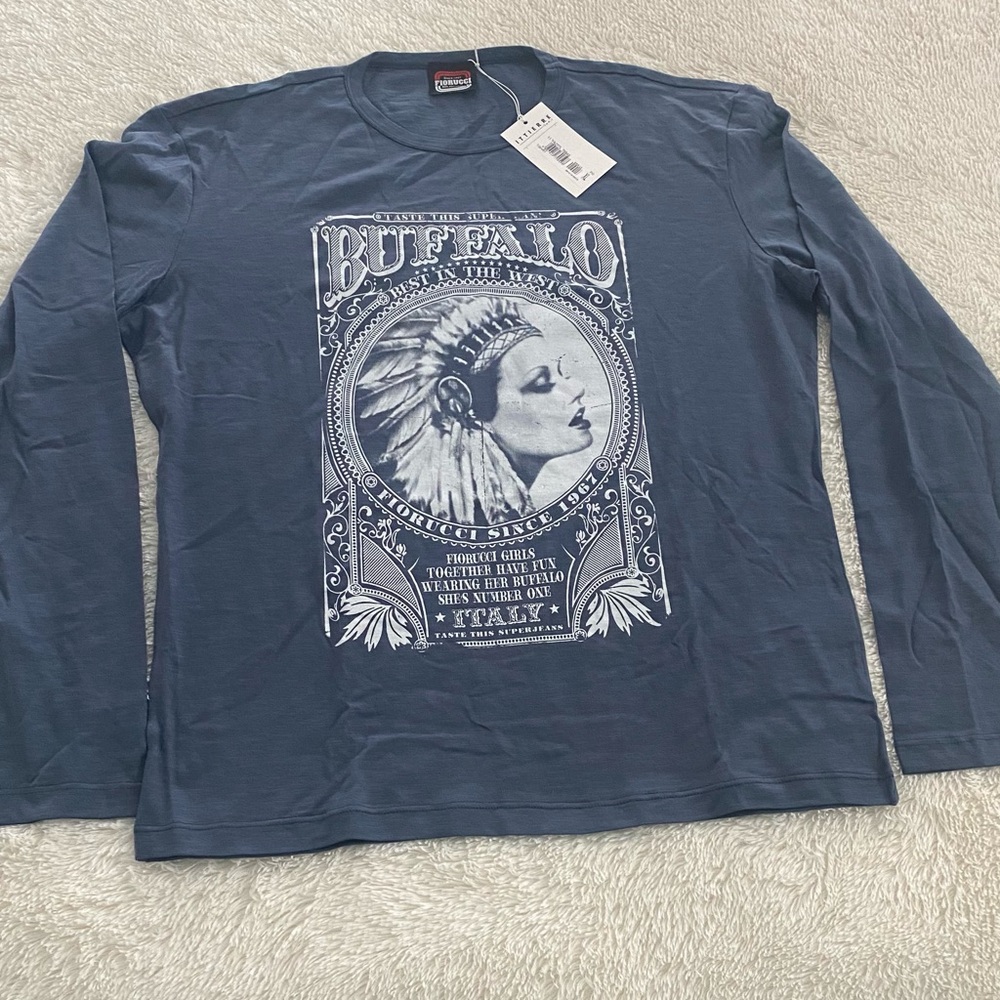 FIORUCCI Long Sleeve T-Shirt. NWT